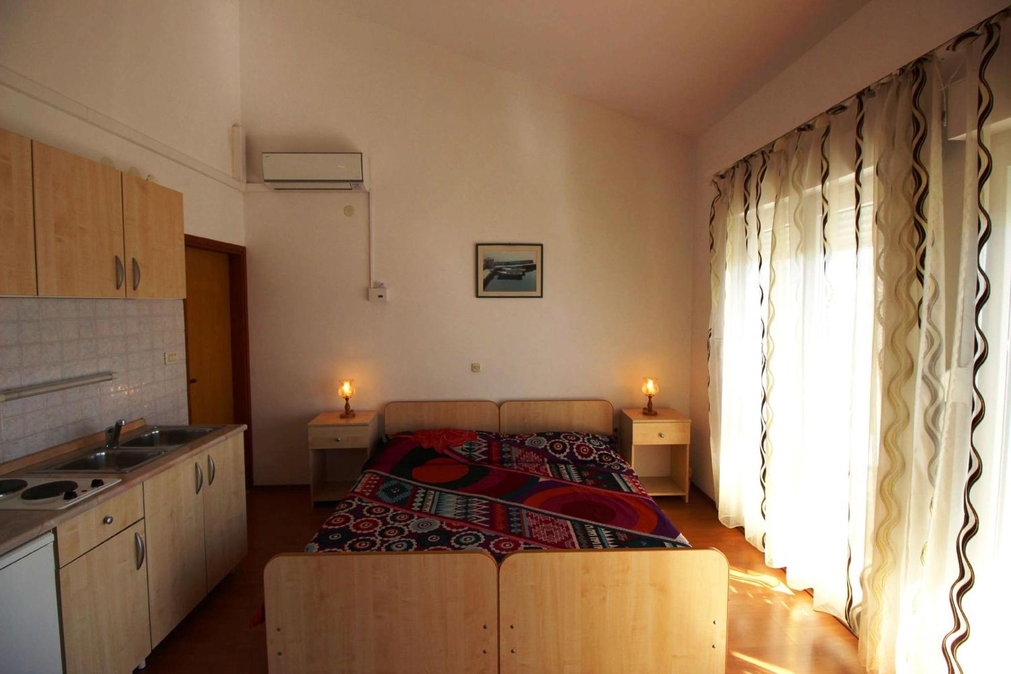 Apartments Ivka Omiš Oda fotoğraf