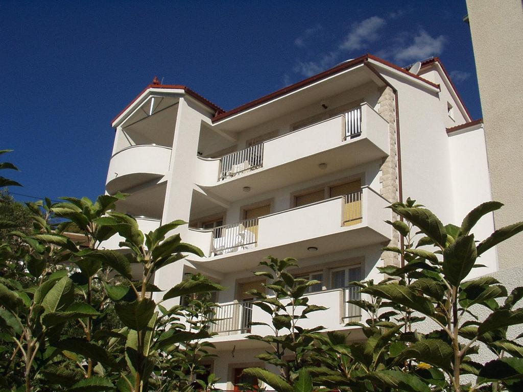 Apartments Ivka Omiš Dış mekan fotoğraf