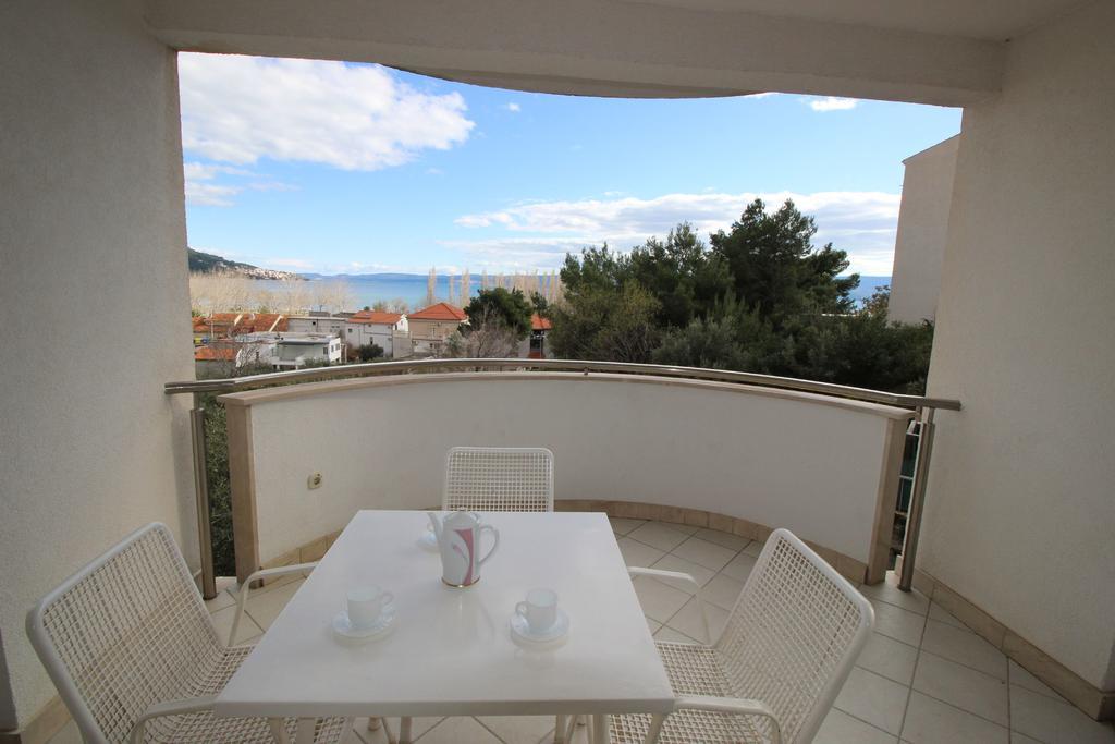 Apartments Ivka Omiš Oda fotoğraf