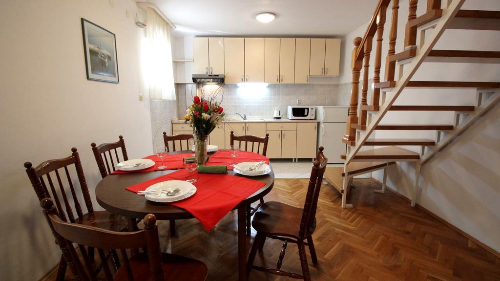 Apartments Ivka Omiš Dış mekan fotoğraf